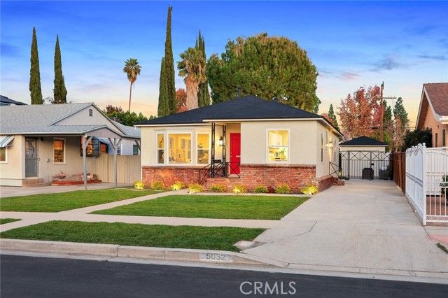 5052 Newcastle, Encino (los Angeles), CA 91316