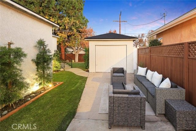 5052 Newcastle, Encino (los Angeles), CA 91316