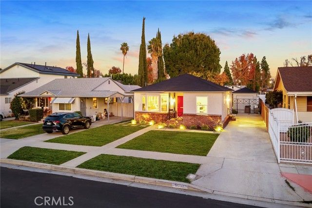 5052 Newcastle, Encino (los Angeles), CA 91316