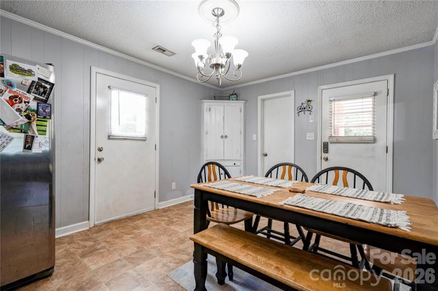 404 Pineview Drive, Kings Mountain, NC 28086