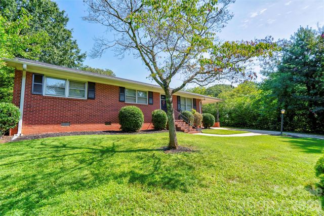 404 Pineview Drive, Kings Mountain, NC 28086