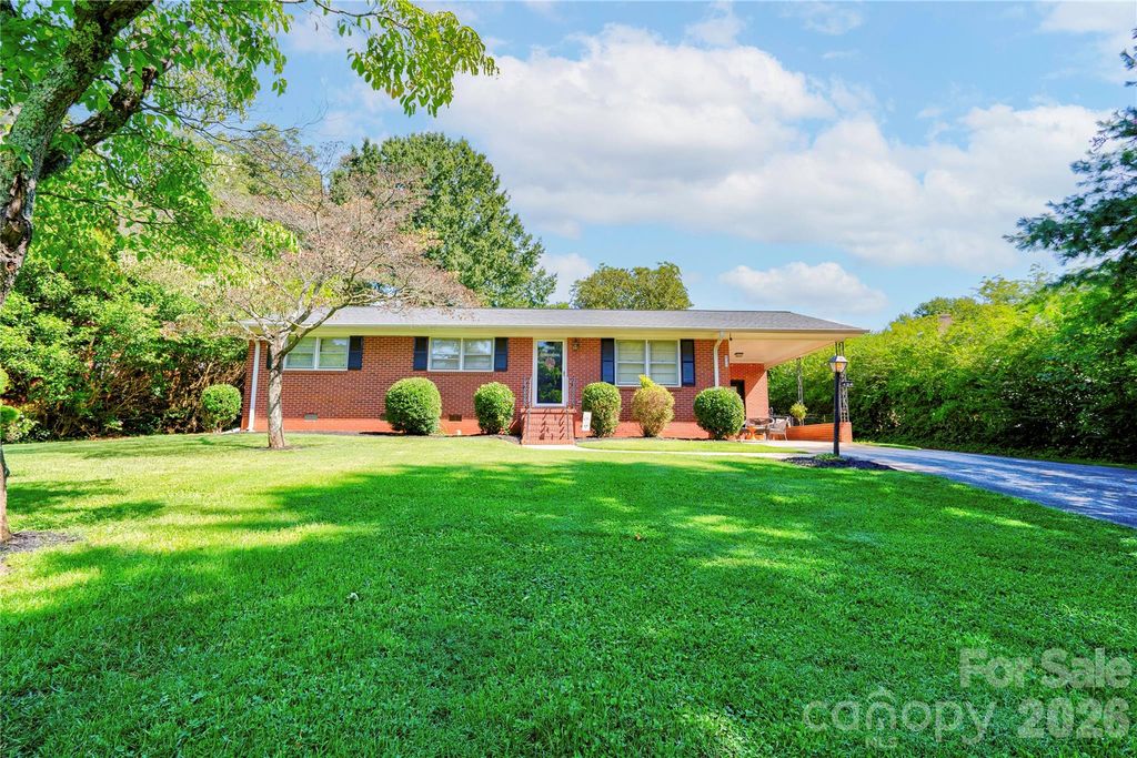 404 Pineview Drive, Kings Mountain, NC 28086