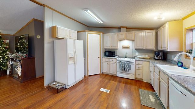 104 S Bailey Road, Pittsburg, KS 66762