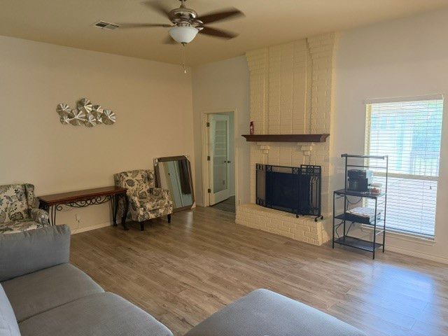 3012 Red Oak Drive, Belton, TX 76513