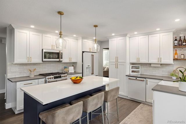 6863 Swadley Court, Arvada, CO 80004