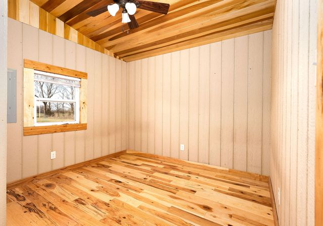 280 Kentucky 639, Albany, KY 42602