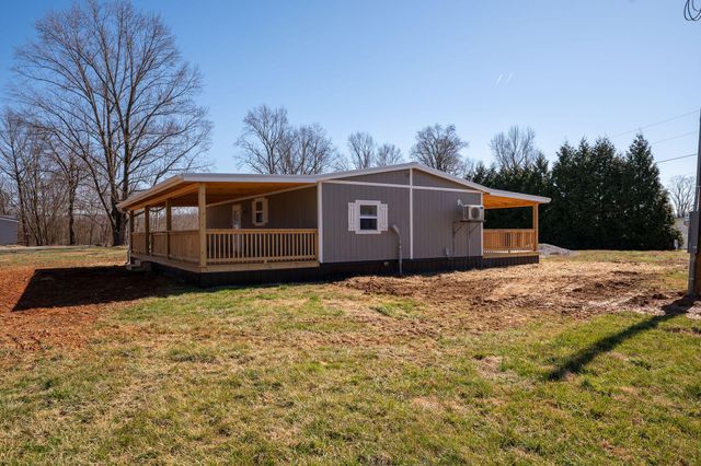 280 Kentucky 639, Albany, KY 42602