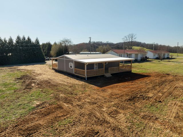 280 Kentucky 639, Albany, KY 42602