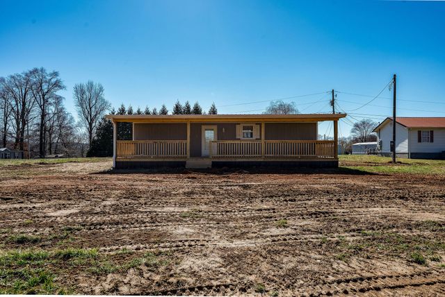 280 Kentucky 639, Albany, KY 42602