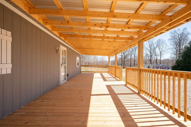 280 Kentucky 639, Albany, KY 42602