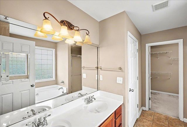 2017 Kearns Way, Richmond, KY 40475