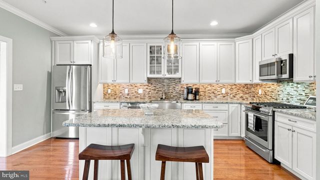 5 CHAPMAN AVE, Doylestown, PA 18901