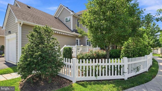 5 CHAPMAN AVE, Doylestown, PA 18901
