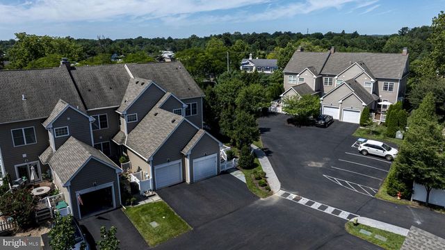 5 CHAPMAN AVE, Doylestown, PA 18901