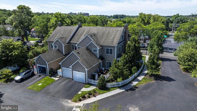 5 CHAPMAN AVE, Doylestown, PA 18901