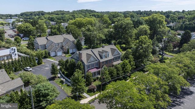 5 CHAPMAN AVE, Doylestown, PA 18901