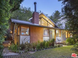 10335 Oletha Lane, Los Angeles, CA 90077