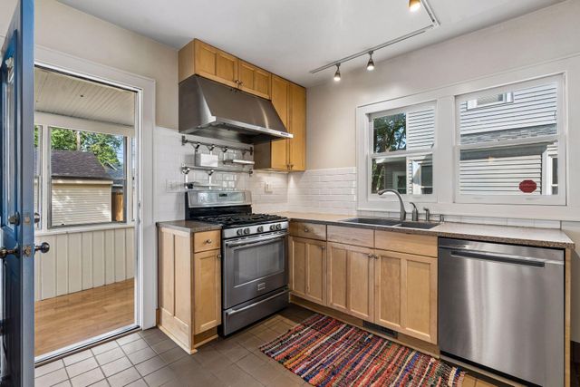 3624 37th Avenue S, Minneapolis, MN 55406