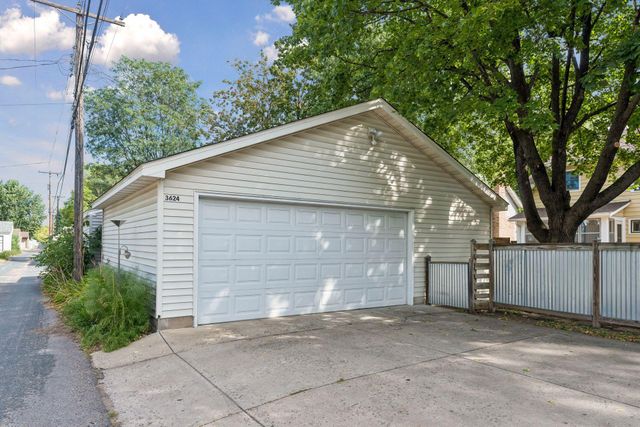 3624 37th Avenue S, Minneapolis, MN 55406
