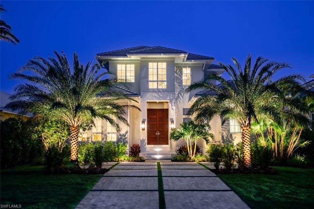 128 1ST AVE S, NAPLES, FL 34102 — photo 2