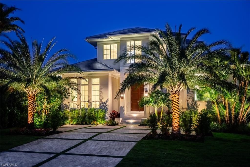 128 1ST AVE S, NAPLES, FL 34102 — photo 3