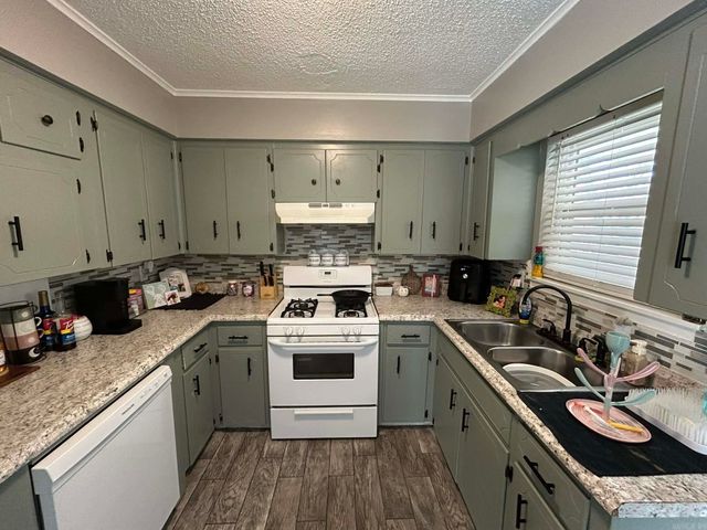 12 Waterfront Drive, Sherwood, AR 72120