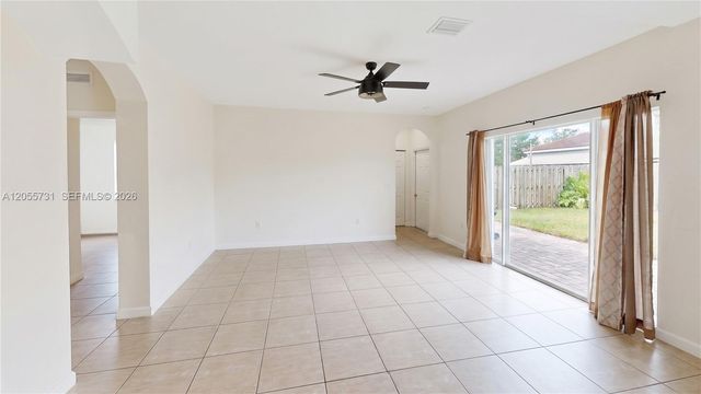 2002 NE 39th Ter, Homestead, FL 33033