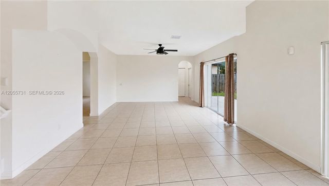 2002 NE 39th Ter, Homestead, FL 33033