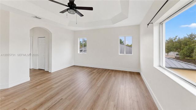 2002 NE 39th Ter, Homestead, FL 33033