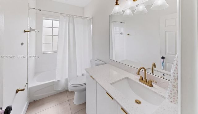 2002 NE 39th Ter, Homestead, FL 33033