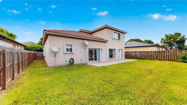 2002 NE 39th Ter, Homestead, FL 33033