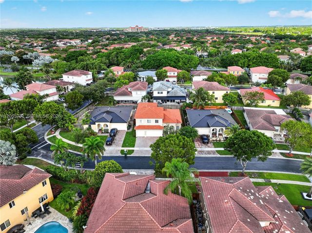 2002 NE 39th Ter, Homestead, FL 33033