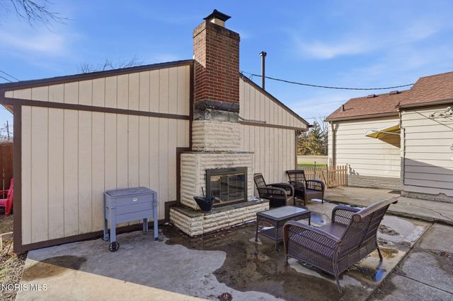 5815 W Bancroft Street, Toledo, OH 43615