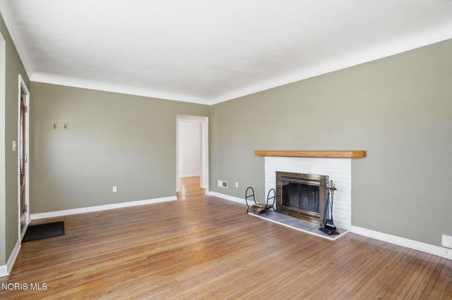 5815 W Bancroft Street, Toledo, OH 43615