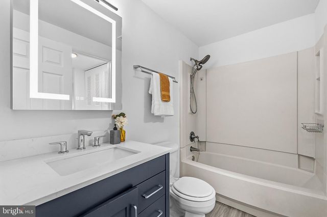 8449 SUGAR CREEK LN, Springfield, VA 22153