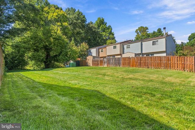 8449 SUGAR CREEK LN, Springfield, VA 22153