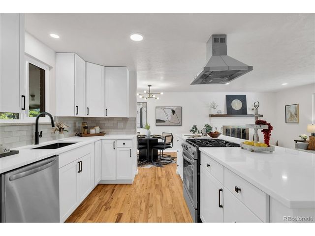 1569 S Lee St, Denver, CO 80232