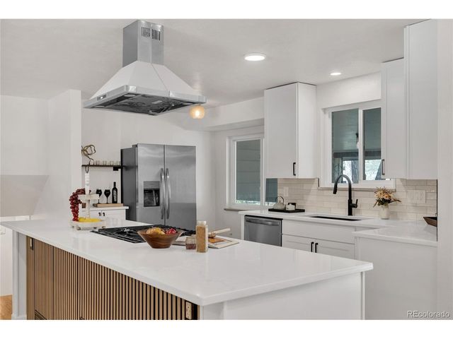 1569 S Lee St, Denver, CO 80232