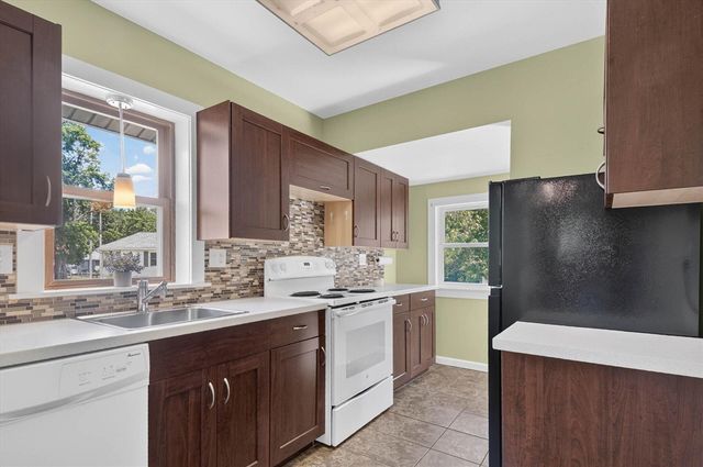 2815 Overhill Road, Jackson, MI 49203