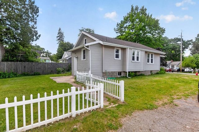 2815 Overhill Road, Jackson, MI 49203