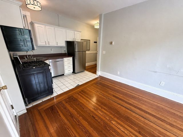 65 Burbank 10, Boston, MA 02115