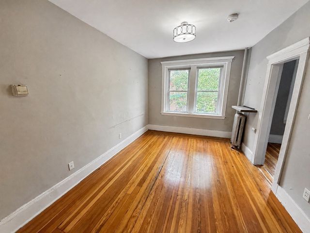 65 Burbank 10, Boston, MA 02115