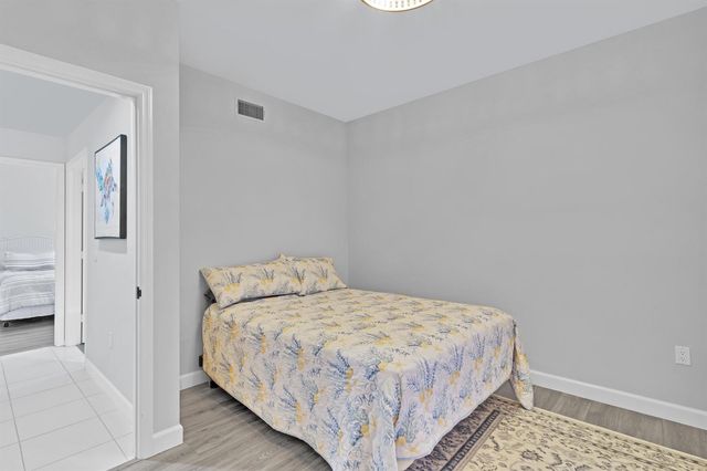 5520 N Harbor Village Drive 105, Vero Beach, FL 32967