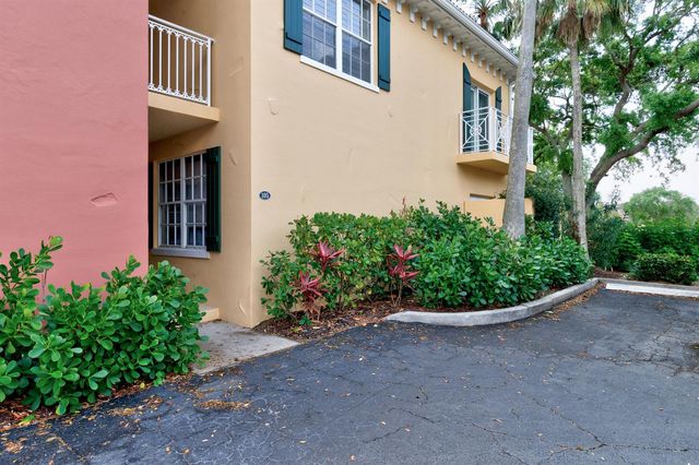 5520 N Harbor Village Drive 105, Vero Beach, FL 32967