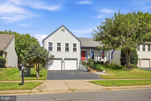 13704 SPRINGHAVEN DR, Chantilly, VA 20151