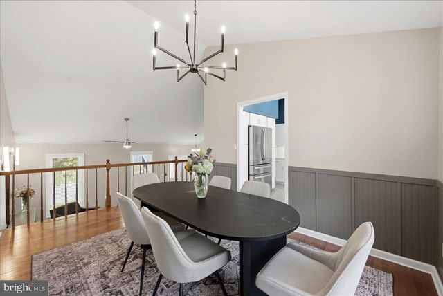 13704 SPRINGHAVEN DR, Chantilly, VA 20151