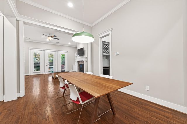 821 E 25th Street E, Houston, TX 77009