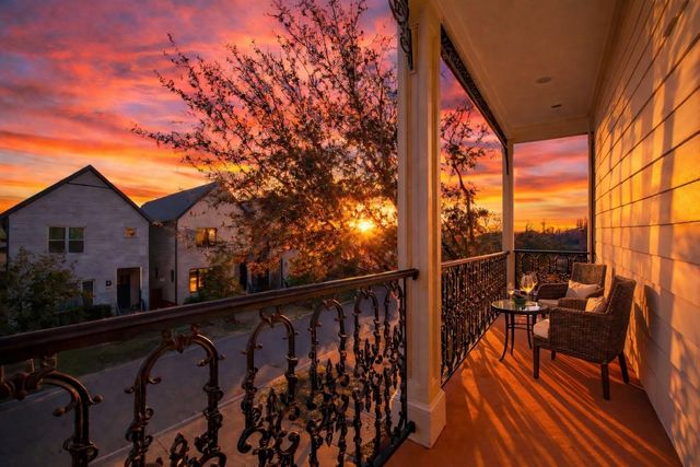 821 E 25th Street E, Houston, TX 77009