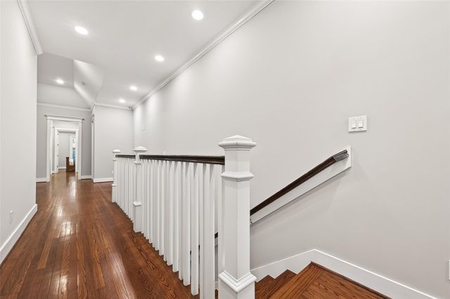 821 E 25th Street E, Houston, TX 77009