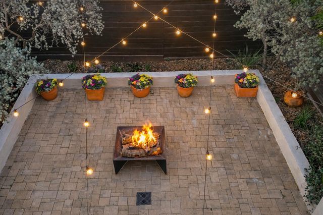 821 E 25th Street E, Houston, TX 77009